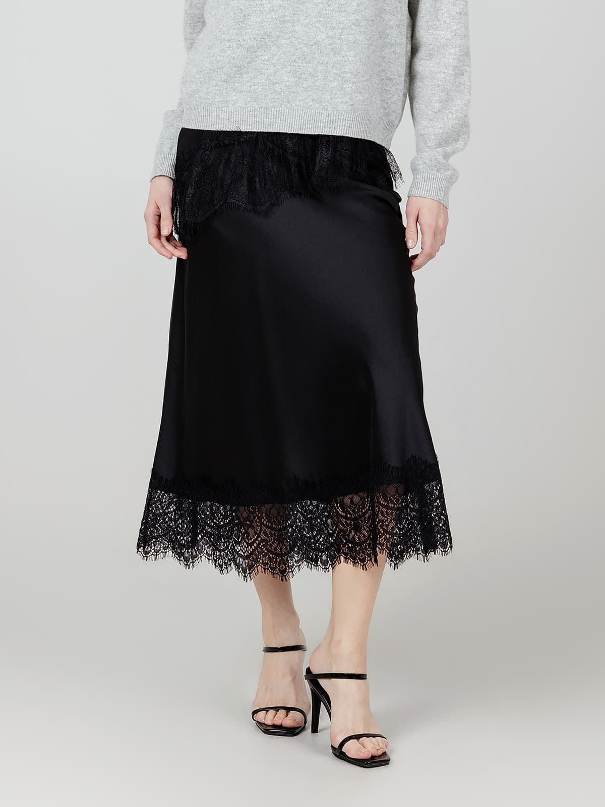 루즈 레이스 새틴 스커트