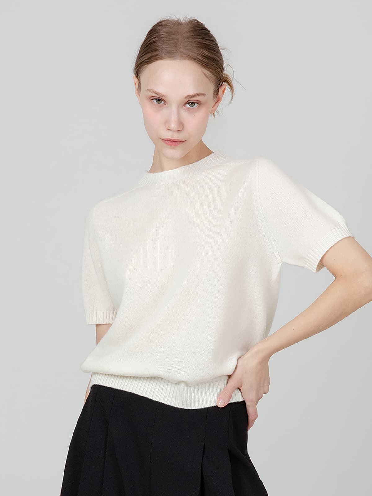 스프링 홀가 라운드 울 니트