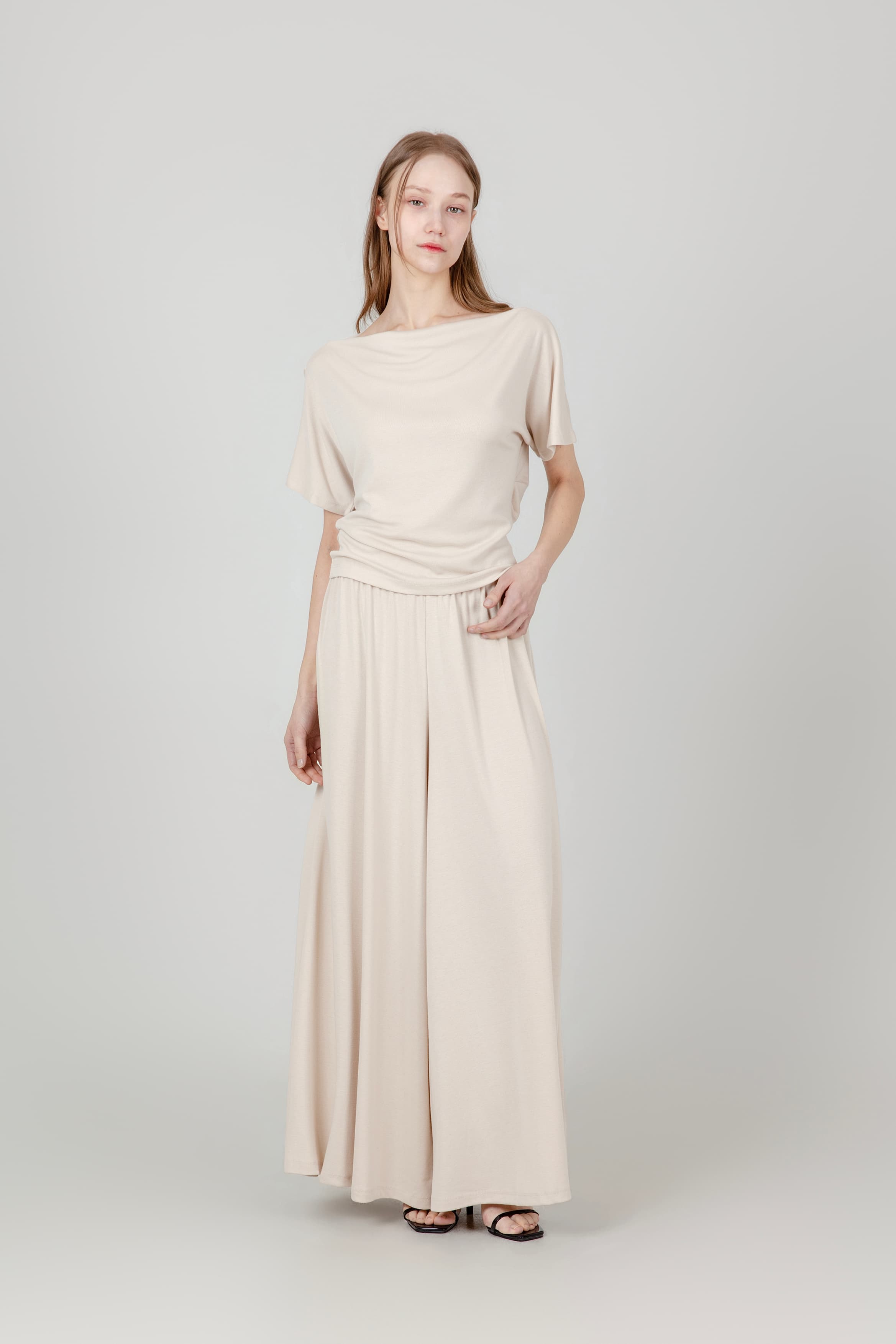 로아스 셔링 투피스